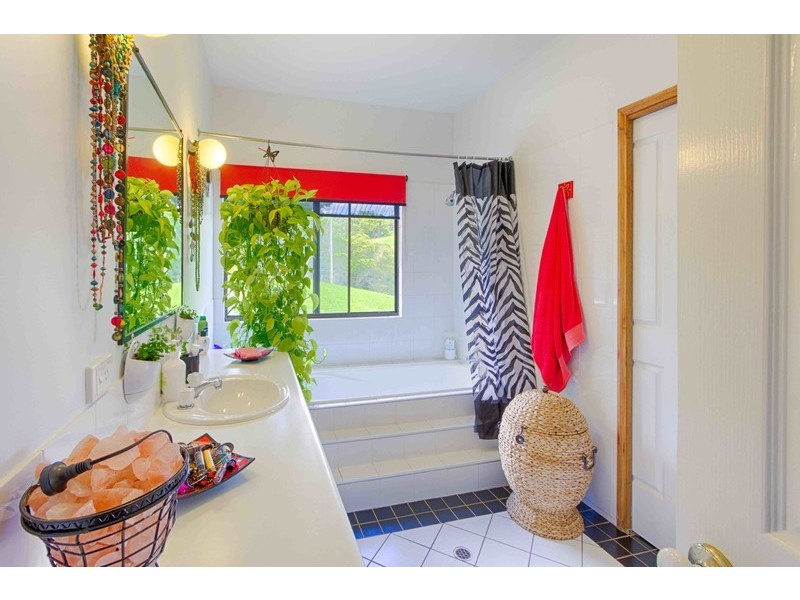 49 Uhlmanns Road, Black Mountain QLD 4563