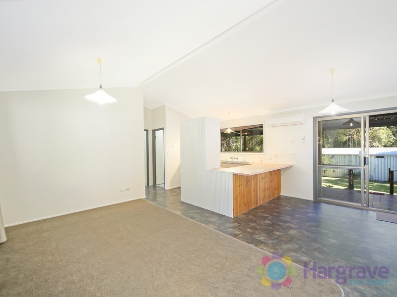 2 Pine Street, Pomona QLD 4568