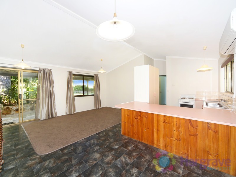 2 Pine Street, Pomona QLD 4568