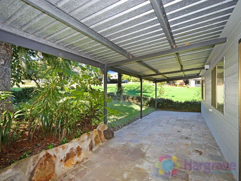 2 Pine Street, Pomona QLD 4568