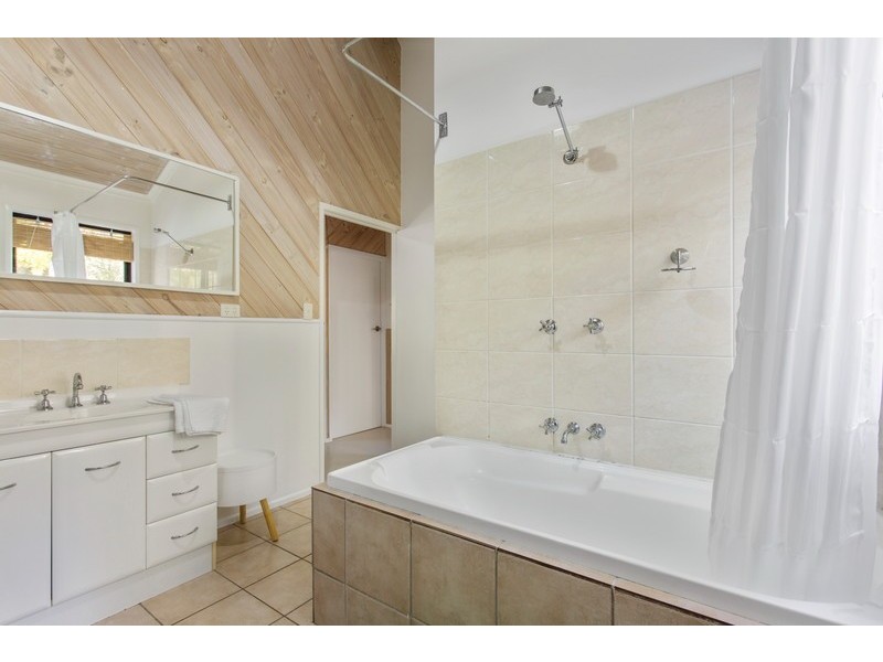 238 Kinmond Creek Road, Cootharaba QLD 4565