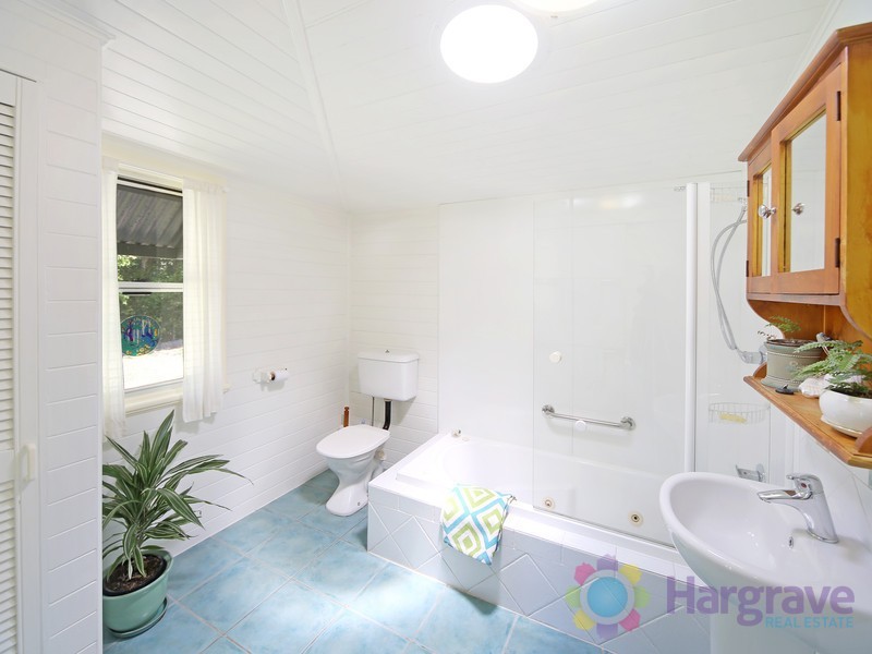 430 Gap Road, Kin Kin QLD 4571