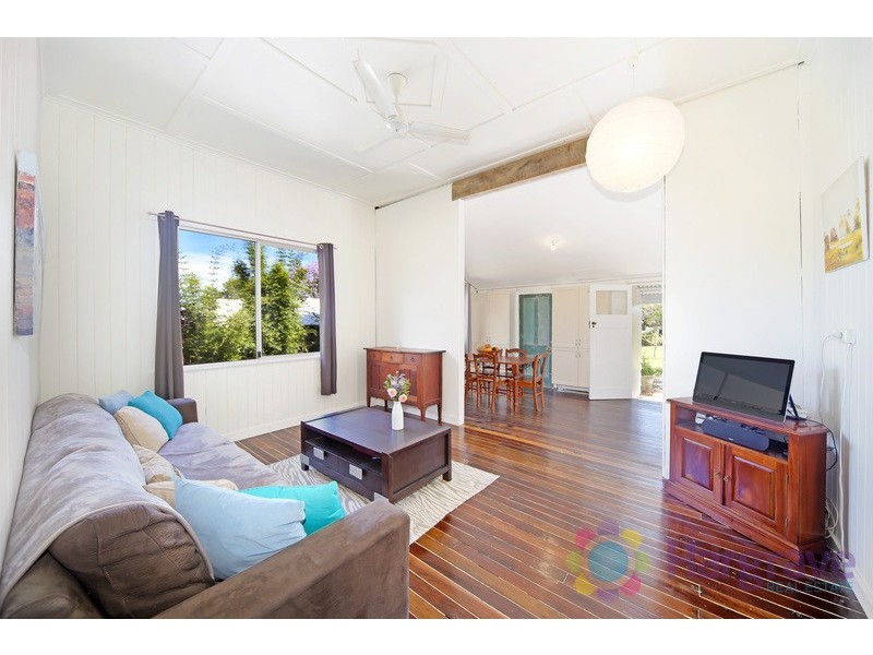 24 Queen Street, Cooran QLD 4569