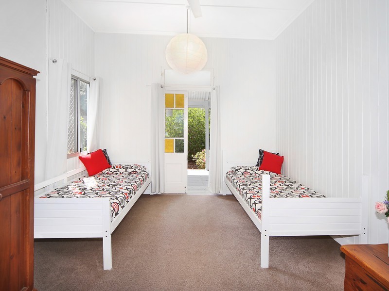 24 Queen Street, Cooran QLD 4569