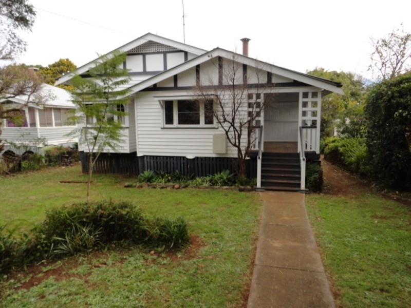 85 Lindsay Street, East Toowoomba QLD 4350