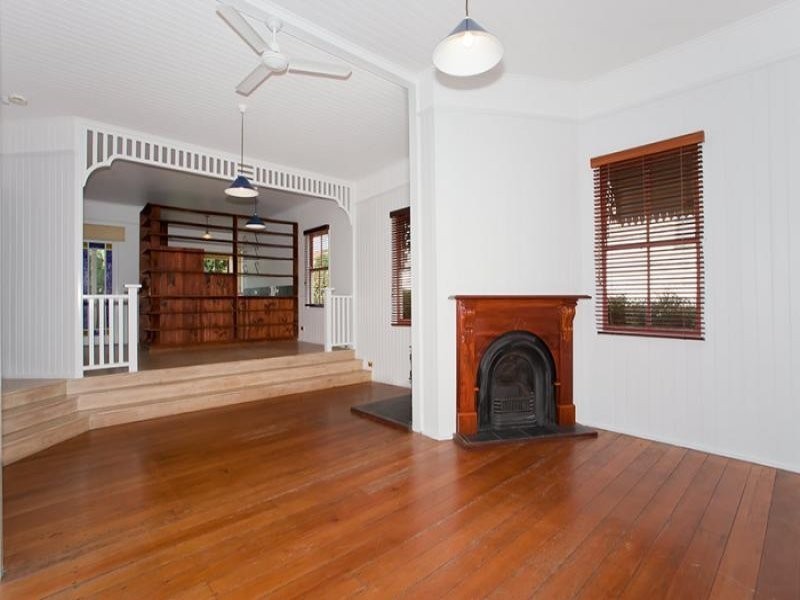 11 Burns Street, East Toowoomba QLD 4350