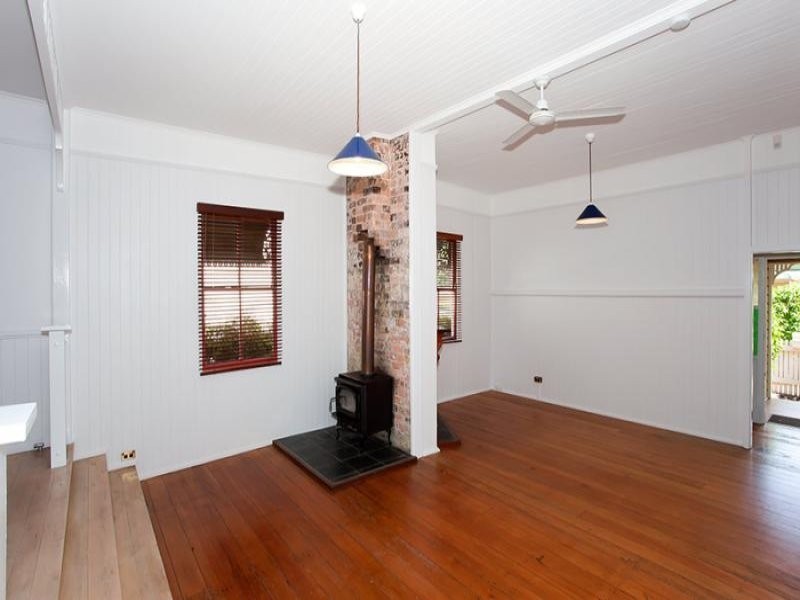 11 Burns Street, East Toowoomba QLD 4350