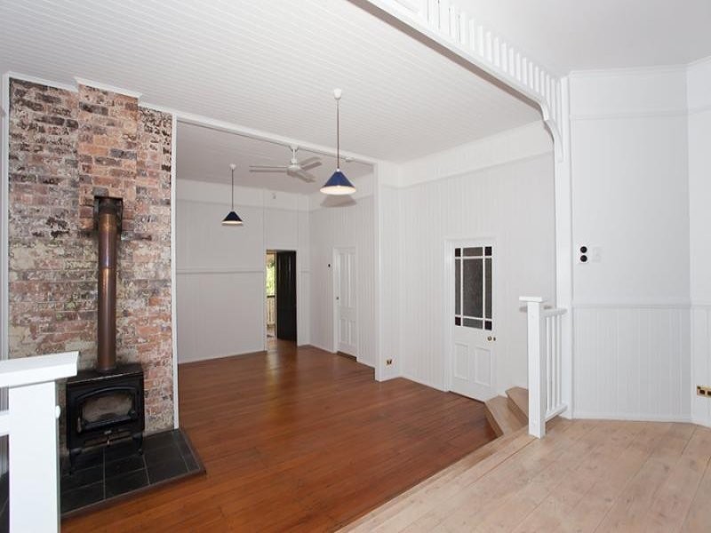 11 Burns Street, East Toowoomba QLD 4350