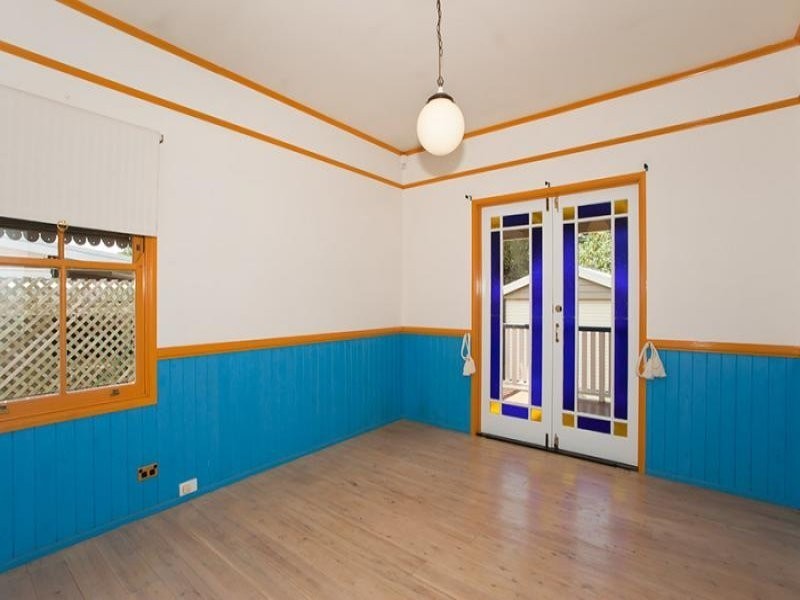 11 Burns Street, East Toowoomba QLD 4350