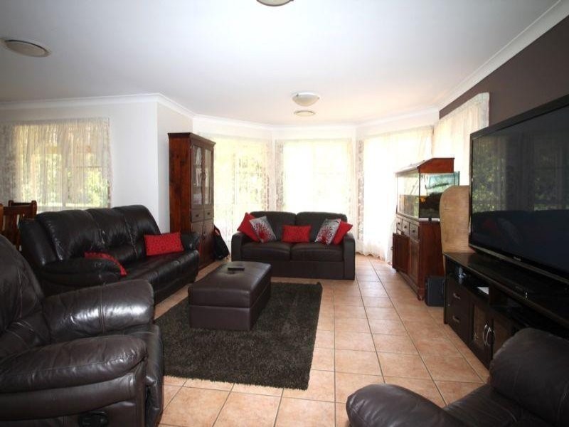 23 Carnation Court, Middle Ridge QLD 4350