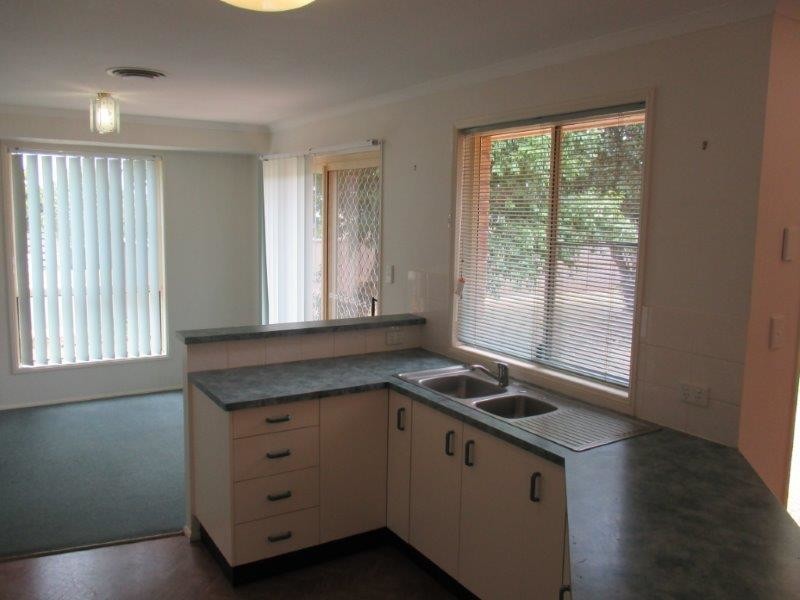 2 Dandelion Drive, Middle Ridge QLD 4350