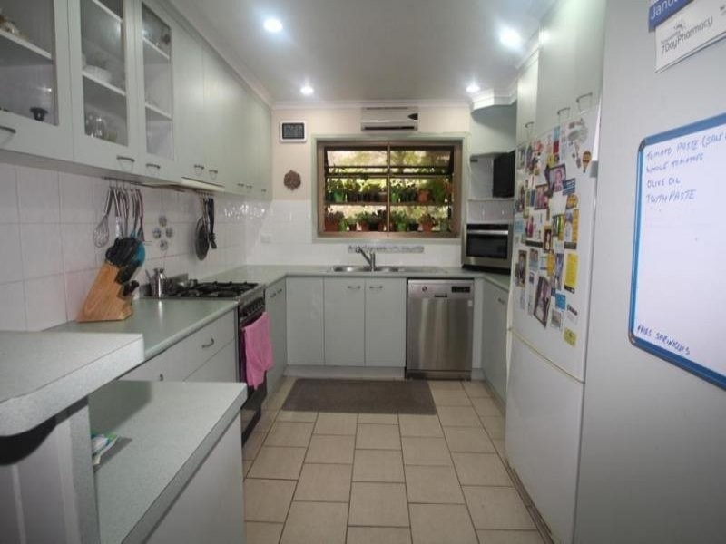 11 Horton Street, East Toowoomba QLD 4350