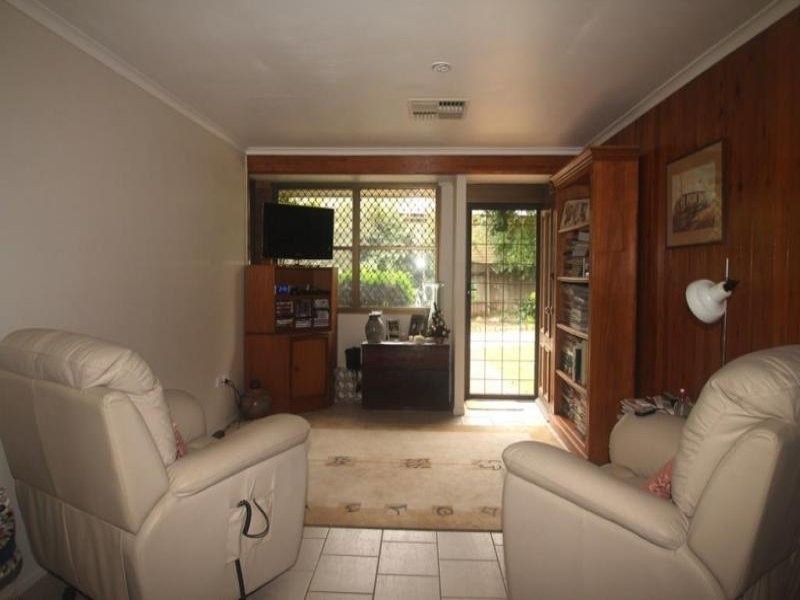 11 Horton Street, East Toowoomba QLD 4350
