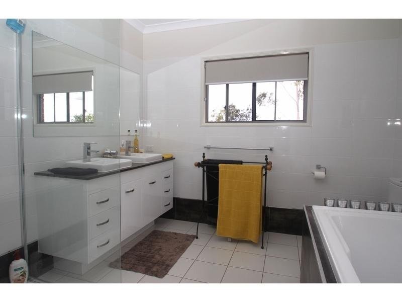 47 Ramsay Road, Cambooya QLD 4358