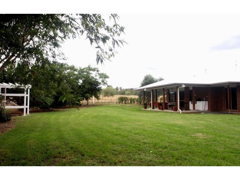 47 Ramsay Road, Cambooya QLD 4358