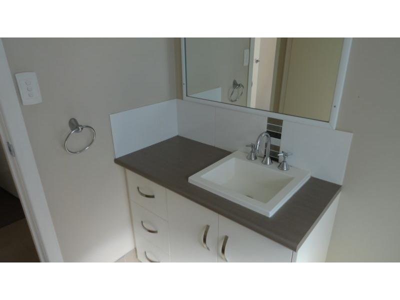 22 Lancaster Court, Top Camp QLD 4350