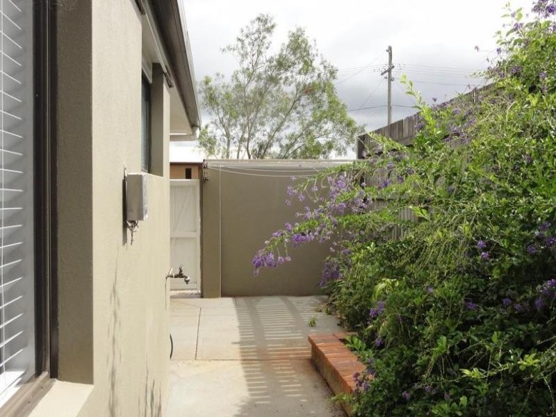 21 Agnes Street, Centenary Heights QLD 4350
