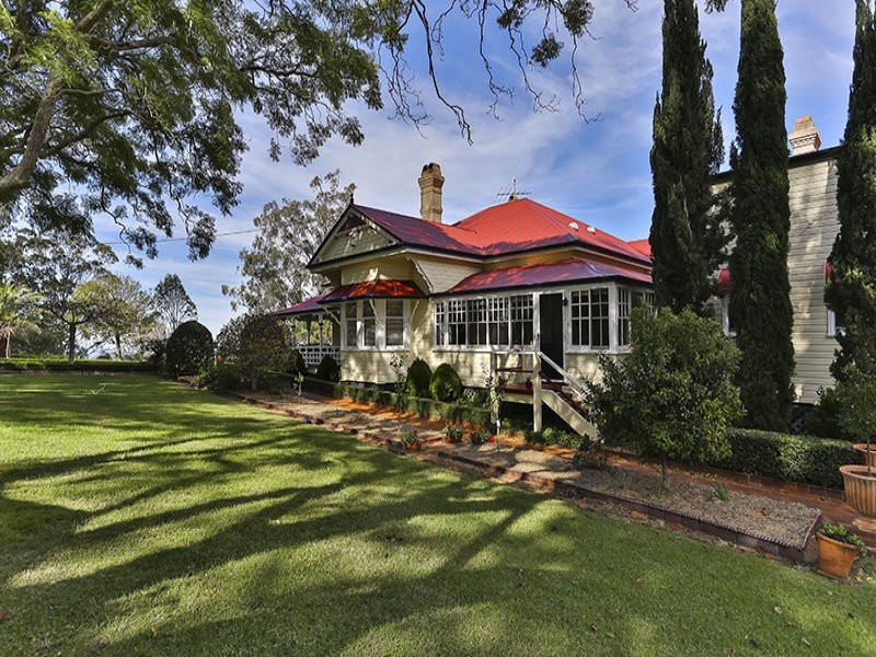 2 South Street, Rangeville QLD 4350