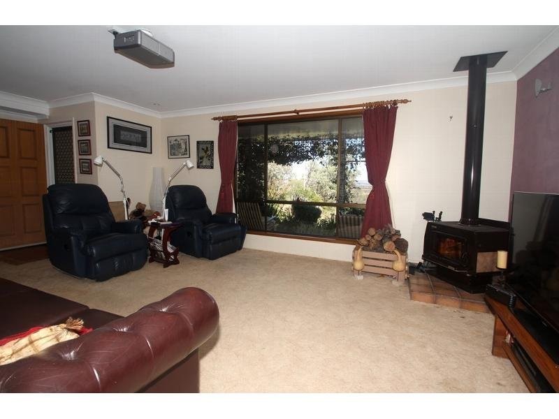 15 Rowland Court, Gowrie Mountain QLD 4350