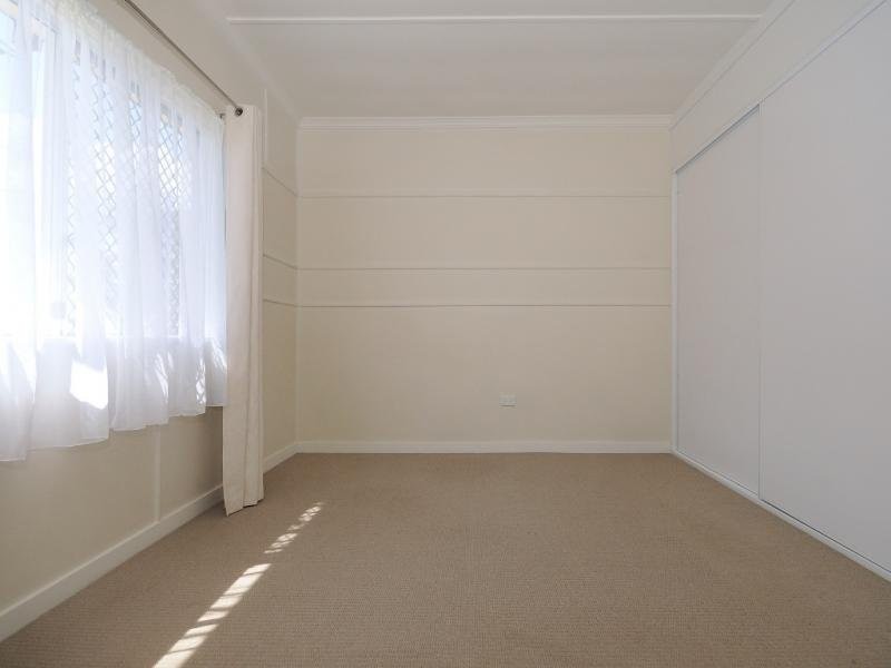18 Elizabeth Street, South Toowoomba QLD 4350