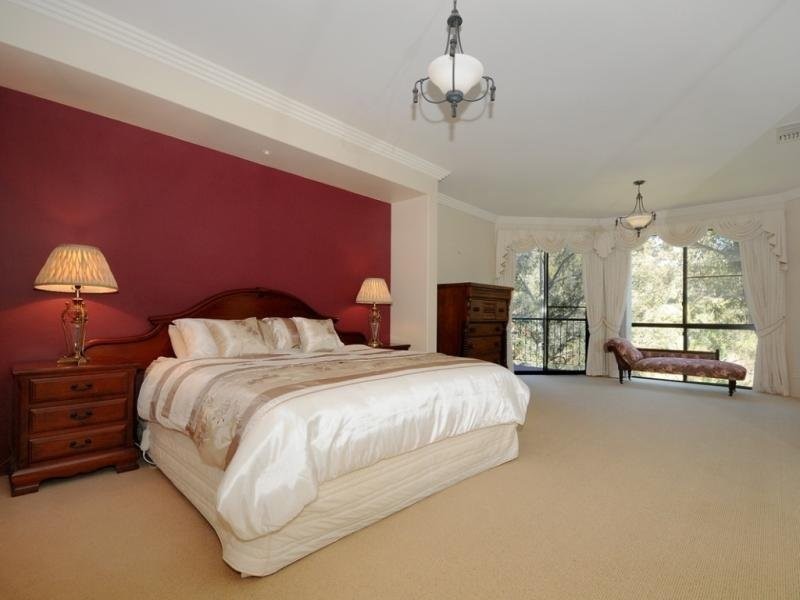 4 Grey Gums Drive, Blue Mountain Heights QLD 4350