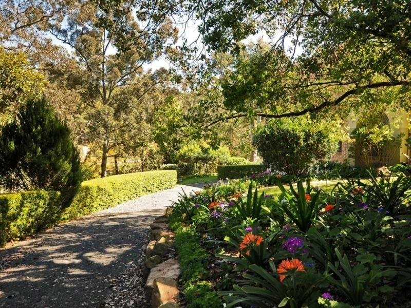 4 Grey Gums Drive, Blue Mountain Heights QLD 4350