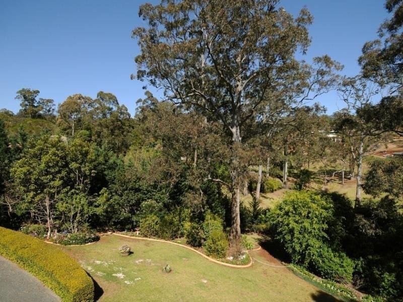 4 Grey Gums Drive, Blue Mountain Heights QLD 4350