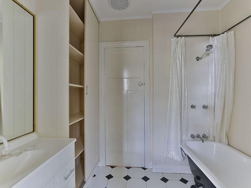 141 Perth Street, South Toowoomba QLD 4350