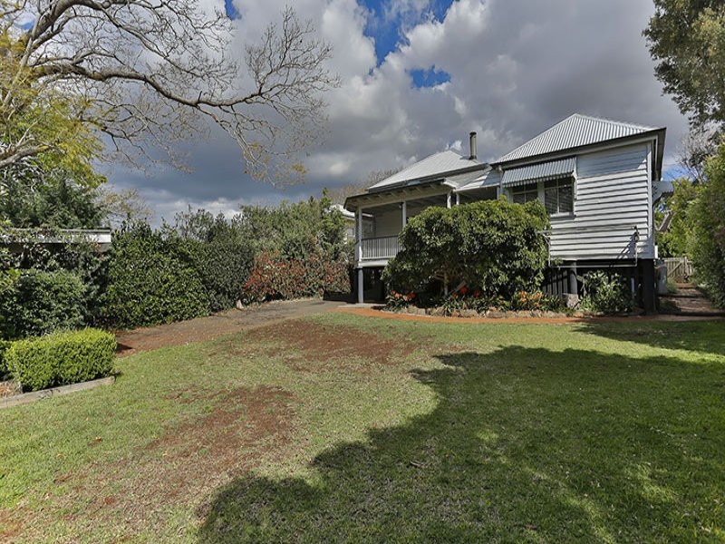 141 Perth Street, South Toowoomba QLD 4350