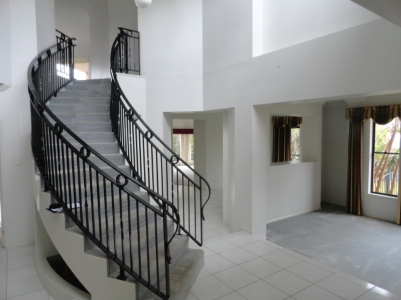 17 Glen Eagles Drive, Middle Ridge QLD 4350