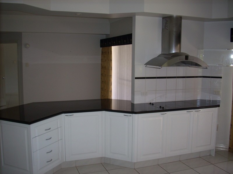 17 Glen Eagles Drive, Middle Ridge QLD 4350