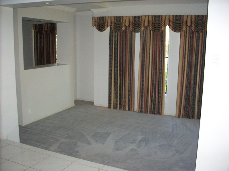 17 Glen Eagles Drive, Middle Ridge QLD 4350