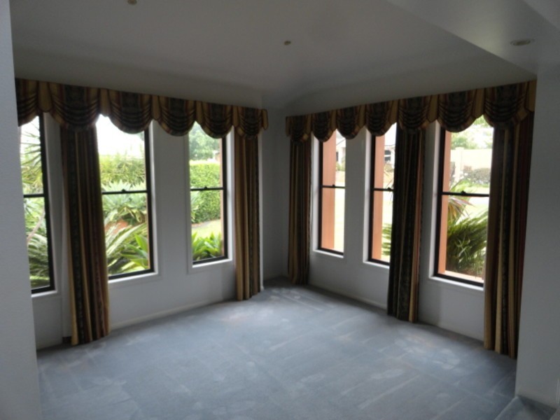 17 Glen Eagles Drive, Middle Ridge QLD 4350