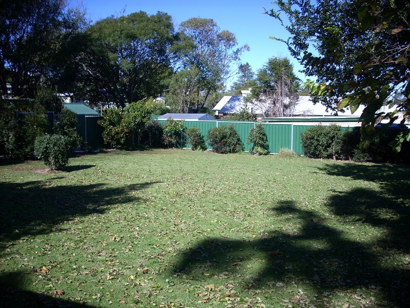 64 Jellicoe Street, Mount Lofty QLD 4350