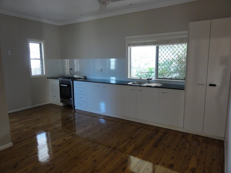 29 McIntyre Street, Centenary Heights QLD 4350