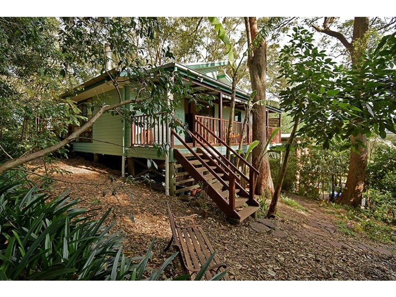 17 Amos Crescent, Mount Lofty QLD 4350