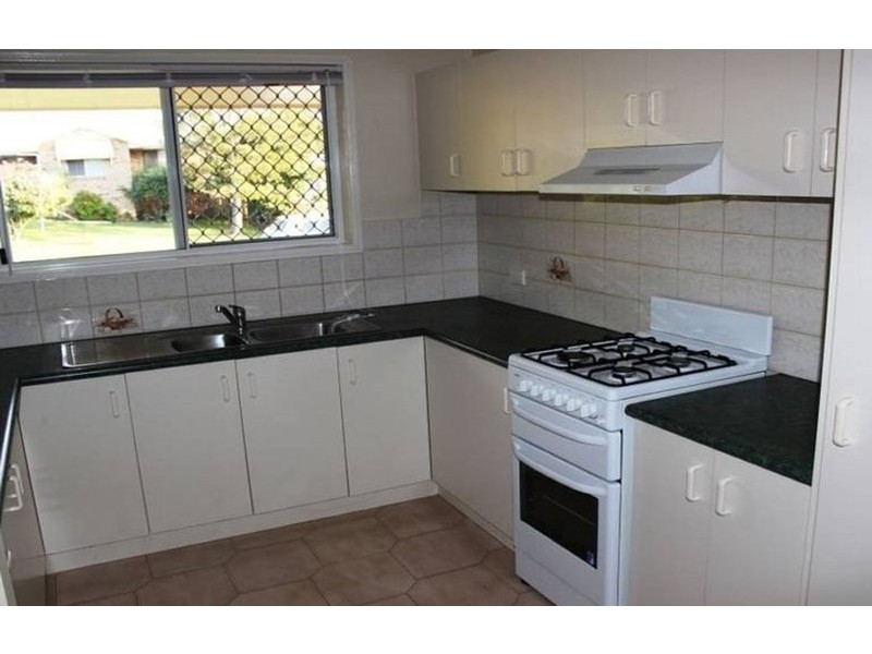 2/5 Beer Court, Kearneys Spring QLD 4350