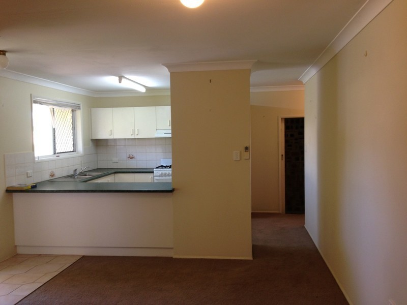 2/5 Beer Court, Kearneys Spring QLD 4350