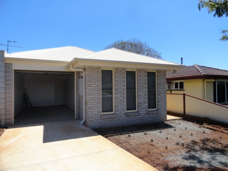 227 North Street, Rockville QLD 4350