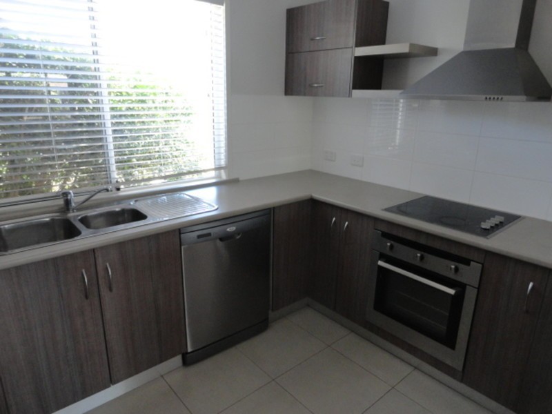 1/766B Ruthven Street, South Toowoomba QLD 4350