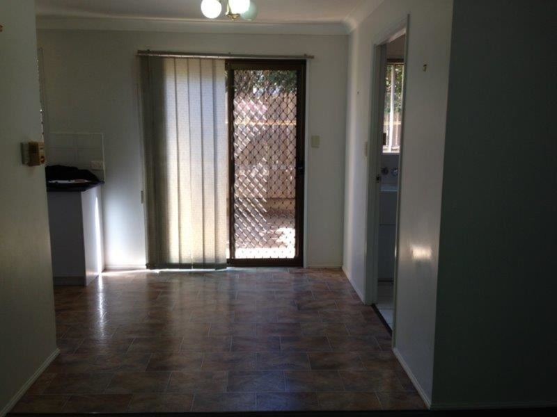 1/251 Herries Street, Newtown QLD 4350