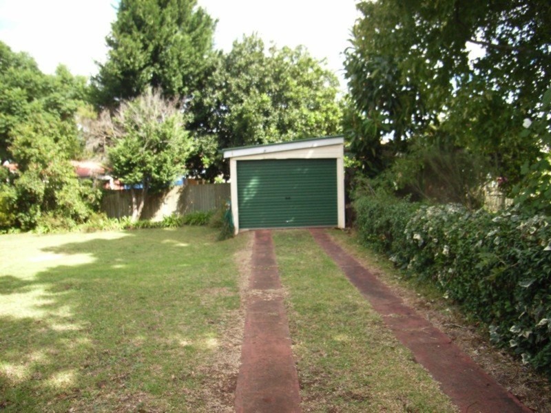 28 Alford Street, Mount Lofty QLD 4350