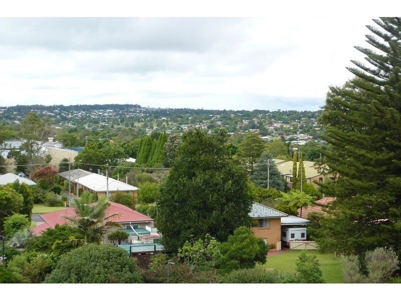 15/33 Tourist Road, East Toowoomba QLD 4350