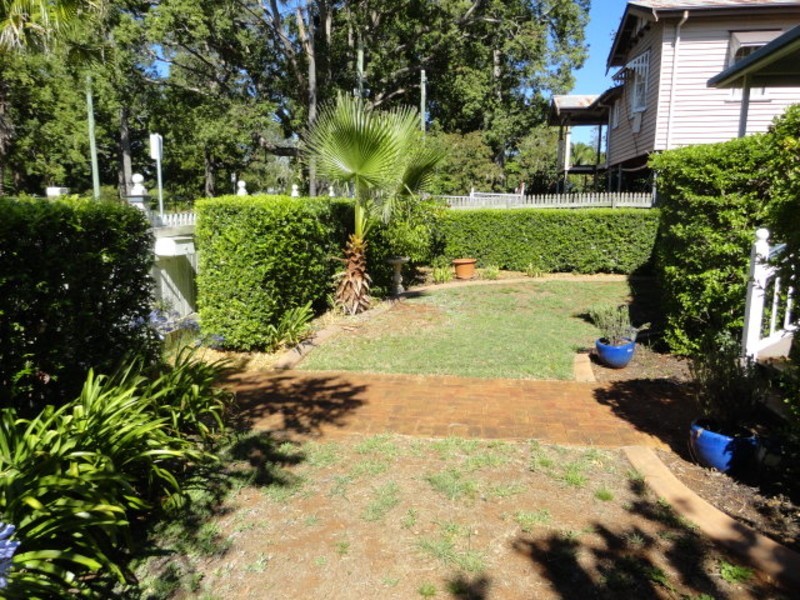 4 Eleanor Street, East Toowoomba QLD 4350