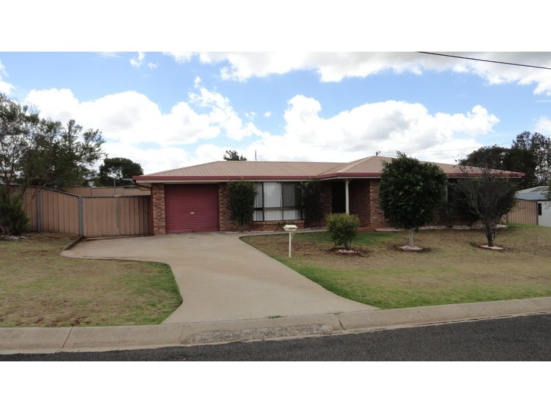 11 Montana Street, Wilsonton Heights QLD 4350