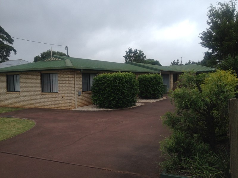 1/1 Mole Street, Harlaxton QLD 4350