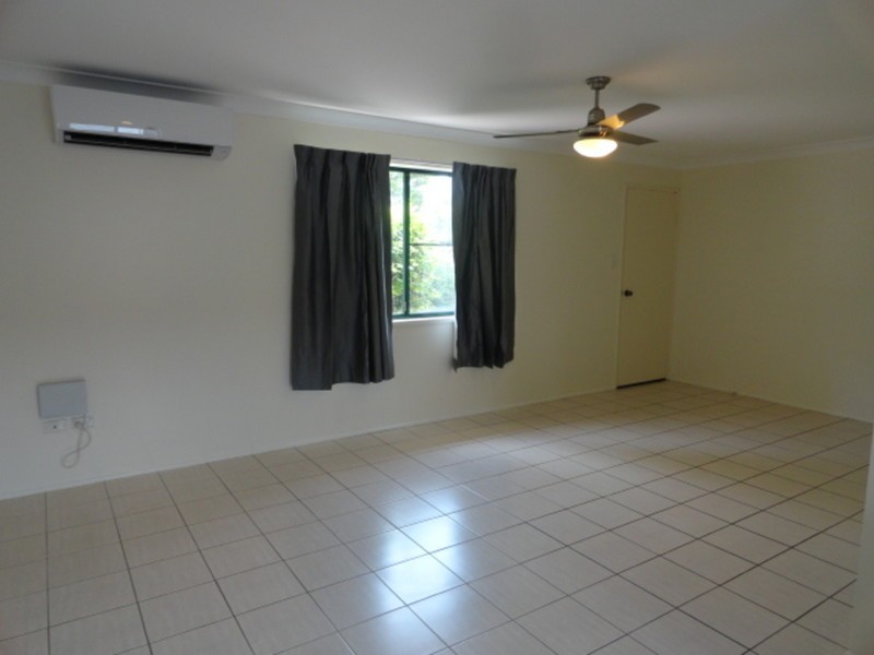 1/1 Mole Street, Harlaxton QLD 4350