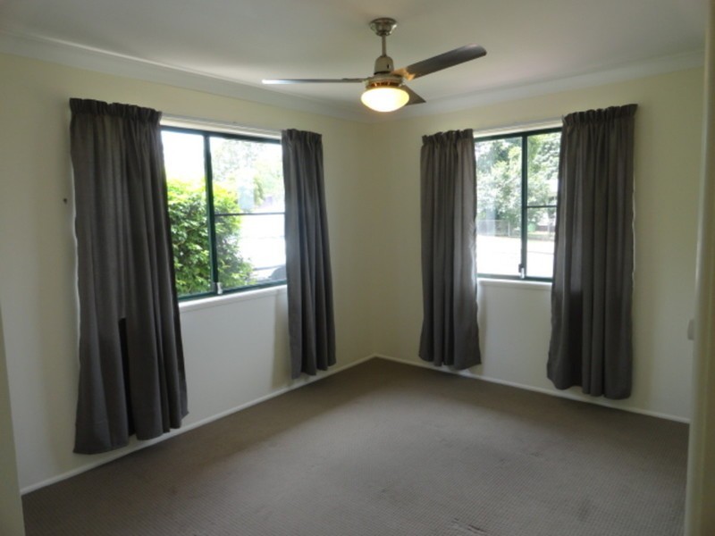 1/1 Mole Street, Harlaxton QLD 4350