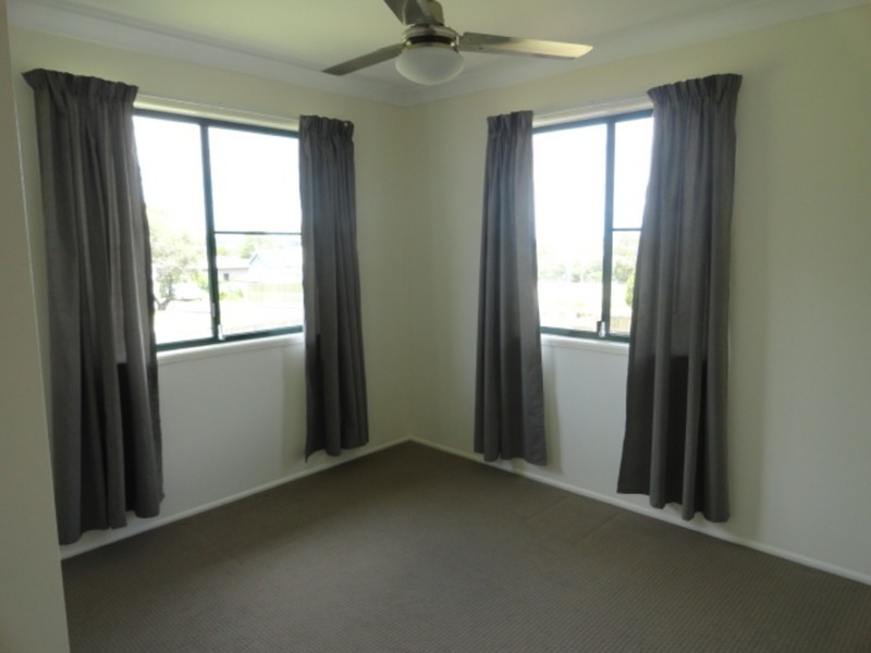 1/1 Mole Street, Harlaxton QLD 4350