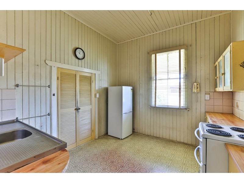 158 Russell Street, Newtown QLD 4350